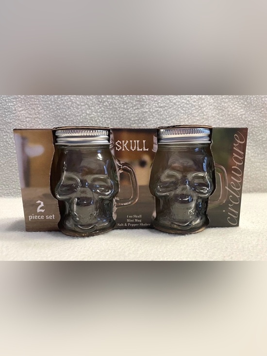 Circleware Other - SKULL Glass Skull Mini Mug Salt & Pepper Shaker Set - Clear
